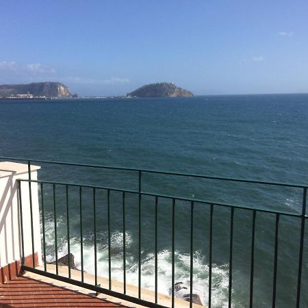 The Reef House Bed & Breakfast Pozzuoli Exterior photo
